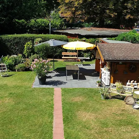 Baerbel شقة إسن